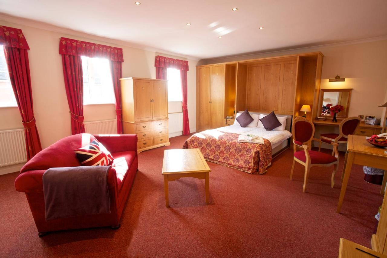 Hunters Lodge Hotel Crewe Exterior foto